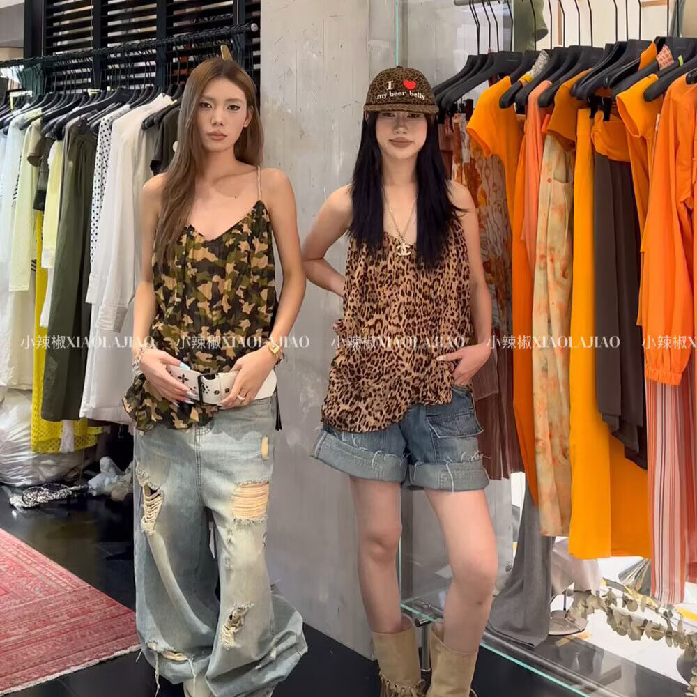 小辣椒2026夏季新款时尚街头设计感辣妹风迷彩豹纹吊带背心上衣潮