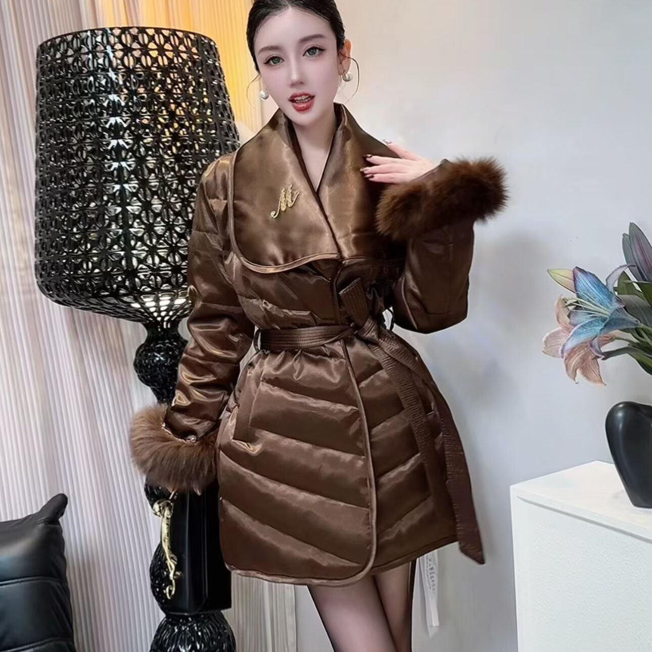 小香风狐狸毛袖中长款洋气羽绒服