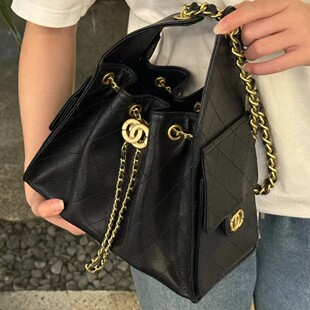 小香风鱼子酱25c嬉皮hobo腋下包 时尚磨砂皮流浪包链条抽绳斜