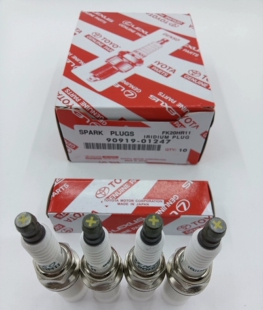 适用于锐志 皇冠 火花塞 铱金OE90919-01247FK20HR11