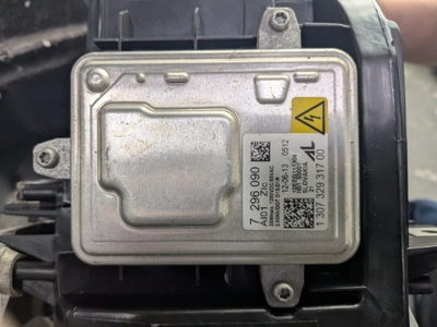 1307329312 HID大灯安定器A1669002800 A2229003300 1307329469