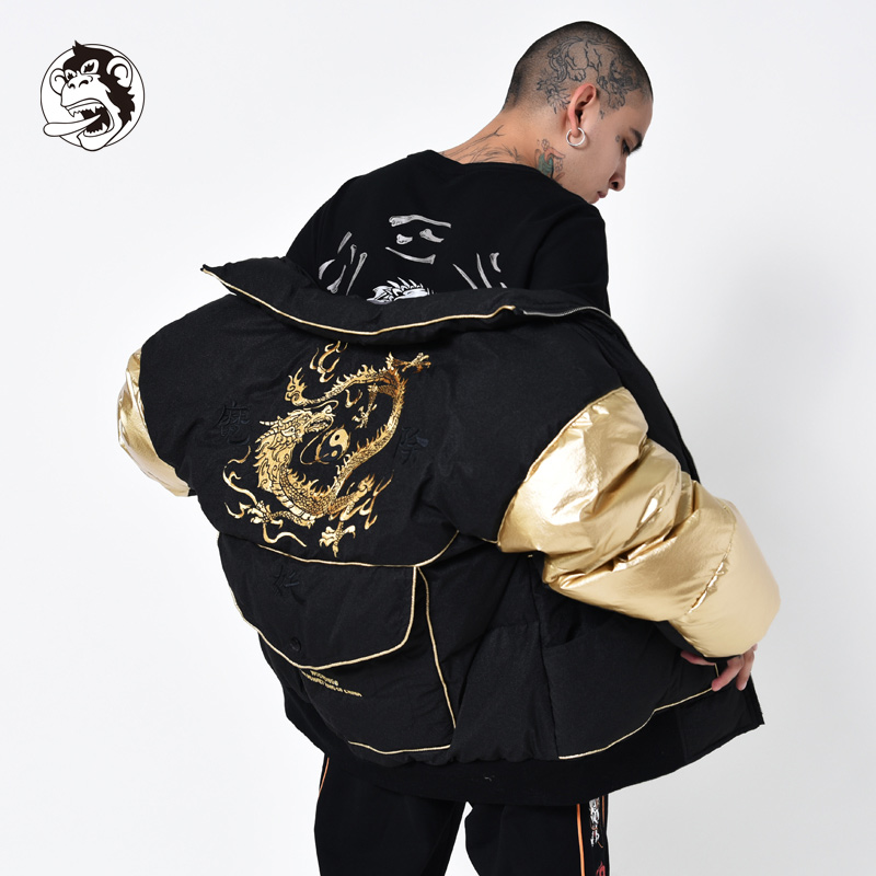 降妖除魔盘龙刺绣羽绒服