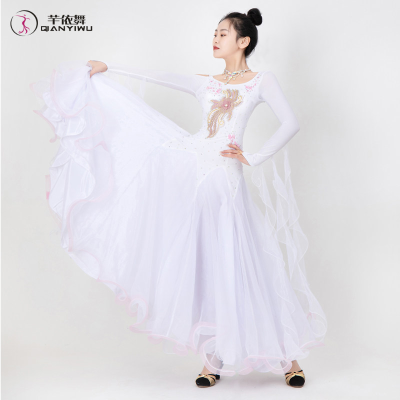 2026年新款白色摩登舞裙国标舞蹈表演出比赛服装高档连衣裙交谊际