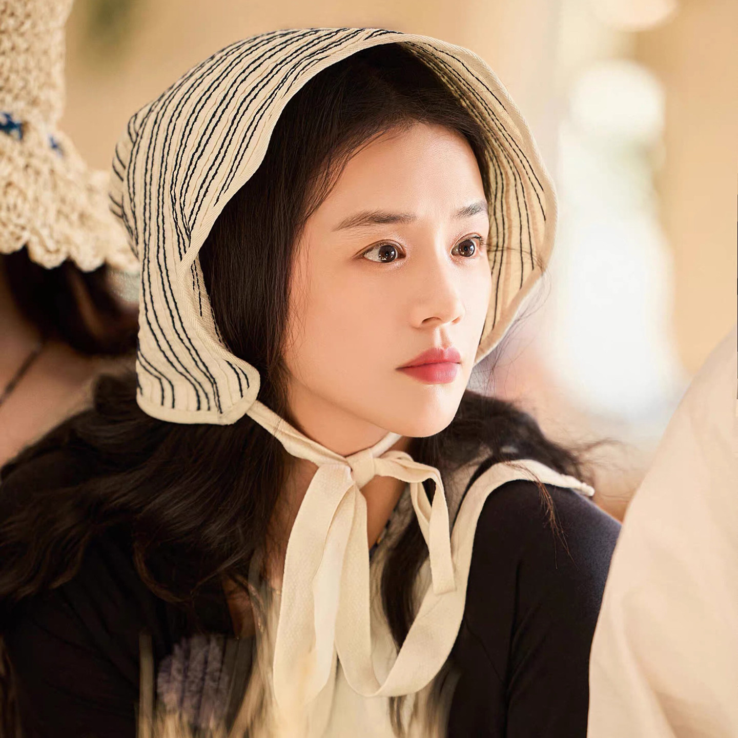 马思纯同款甜美条纹绑带渔夫帽女