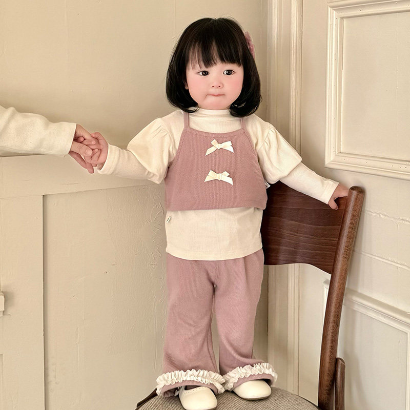 婴儿春装马甲背心三件套女宝宝春秋韩版开春上衣裤子外出分体套装