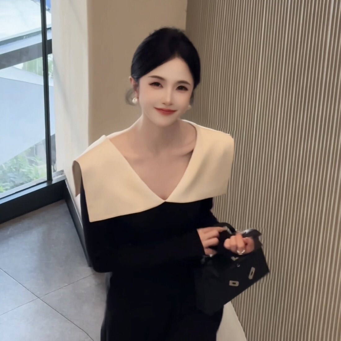 长袖上衣女修身日常百搭V领撞色T恤2026新款打底衫简约舒适26444