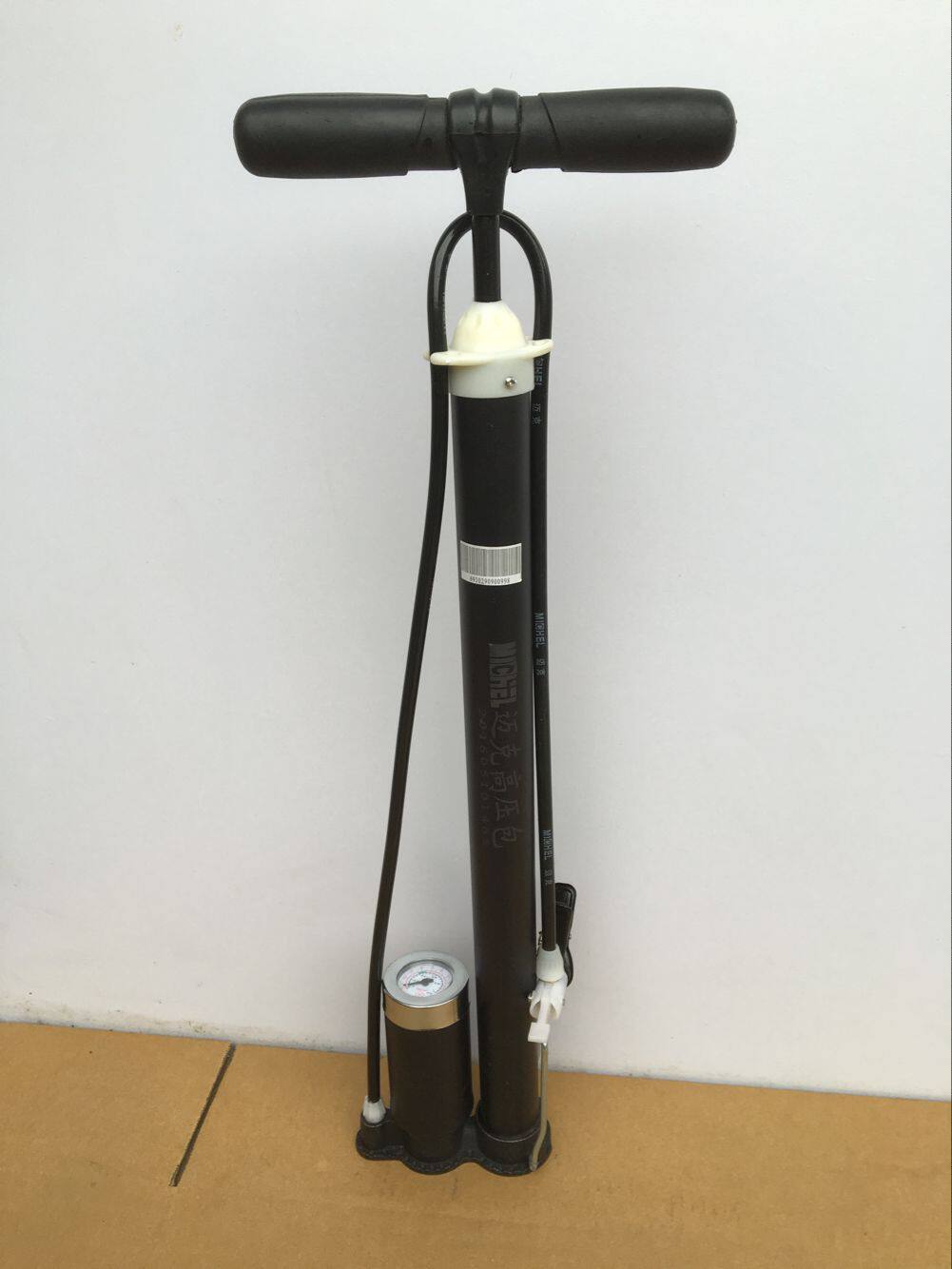 Pompe à vélo - Ref 2388648 Image 3