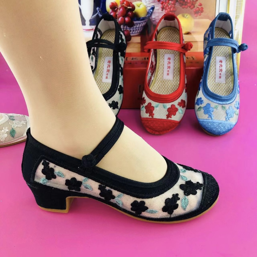 2022年新款夏季网纱圆头广场舞鞋