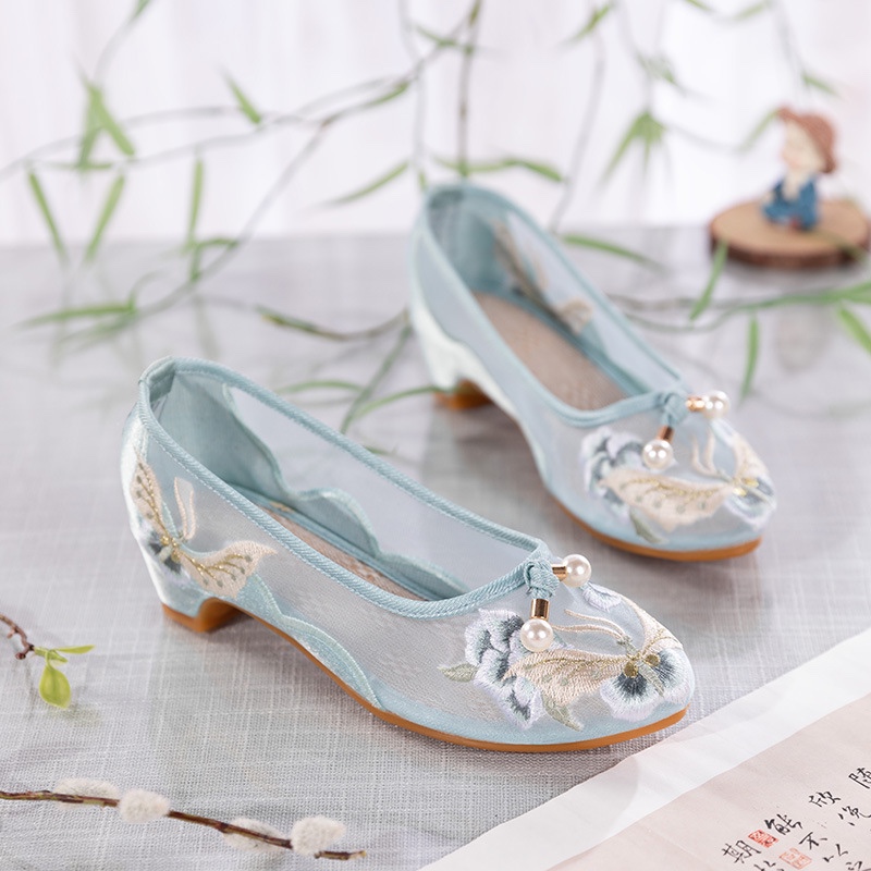 夏季尖头网纱刺绣老北京布鞋女式中低跟软底透气镂空民族风绣花鞋