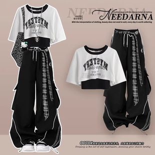 韩系学院风小众不撞款初夏装2026超火穿搭一整套装又酷又飒工装裤