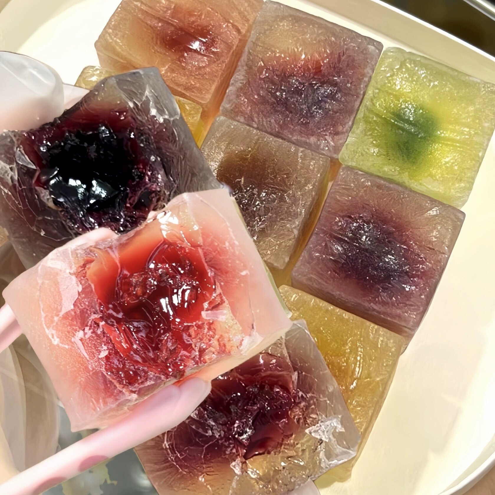 爆浆琥珀糖高颜值少女心网红梦梦同款零食多种口味宝石糖水晶糖果