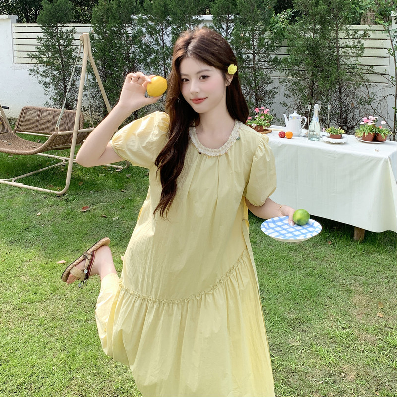 【现货】奶黄色不规则花边连衣裙2C521-8706-P135控218，女装连衣裙，依依服饰