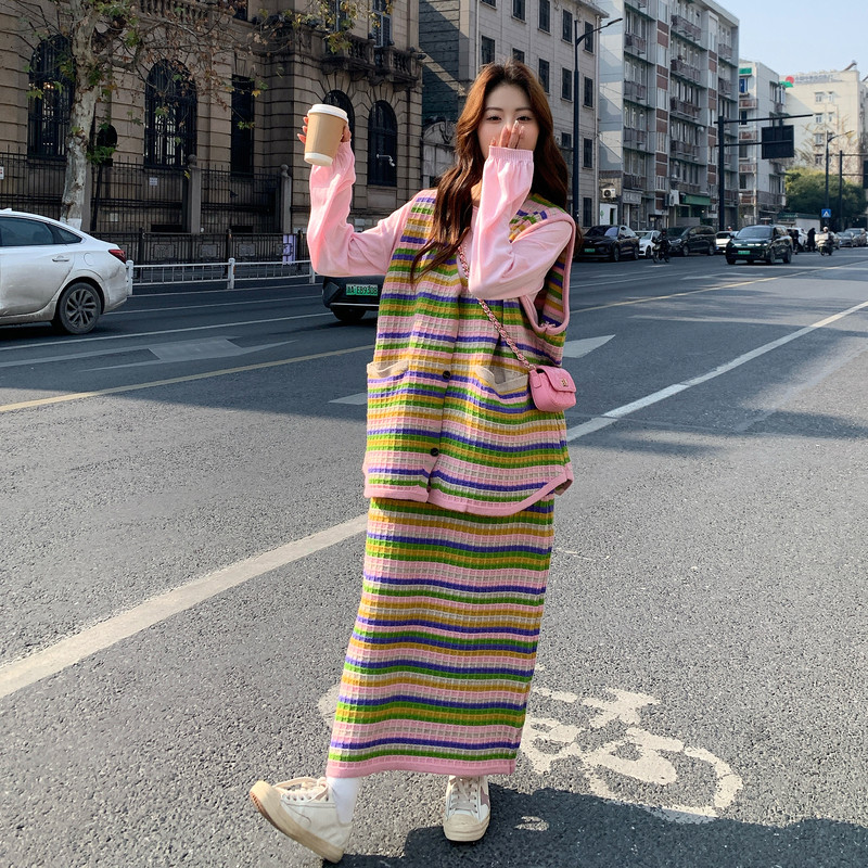 新品现货！条纹针织彩色马甲三件套 8606-P195控318图片