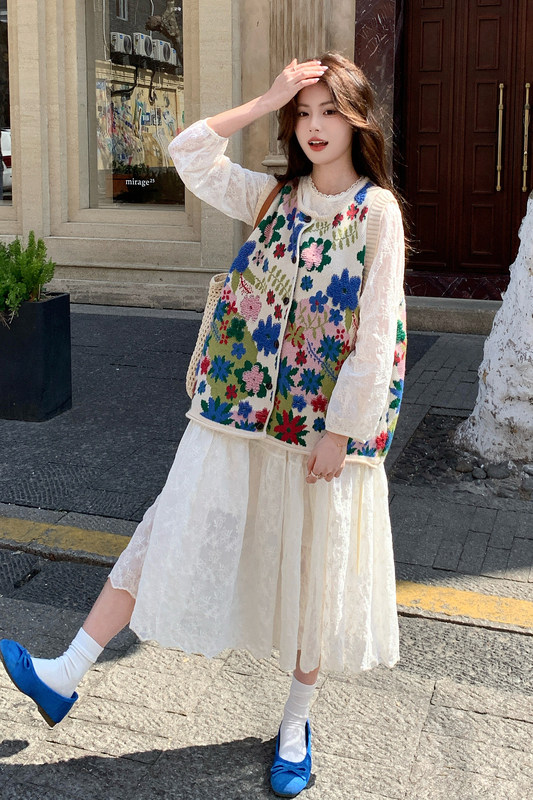 【现货】甜美日系森女花朵背心+连衣裙8618-P195控318,商品下架区,依依服饰