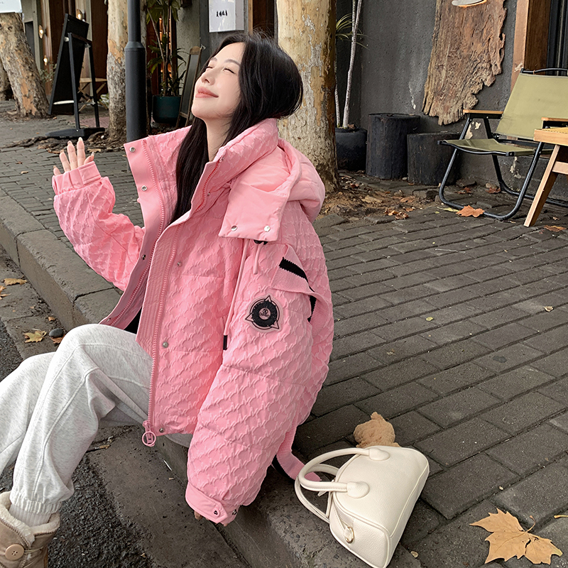 独特超好看粉色短款连帽羽绒服女冬2024新款洋气保暖白鸭绒厚外套，女装羽绒服，依依服饰