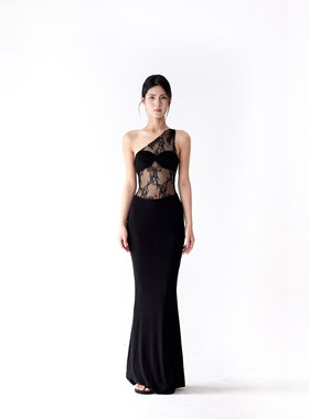 Tsuki曙月 黑色单肩蕾丝拼接连衣裙