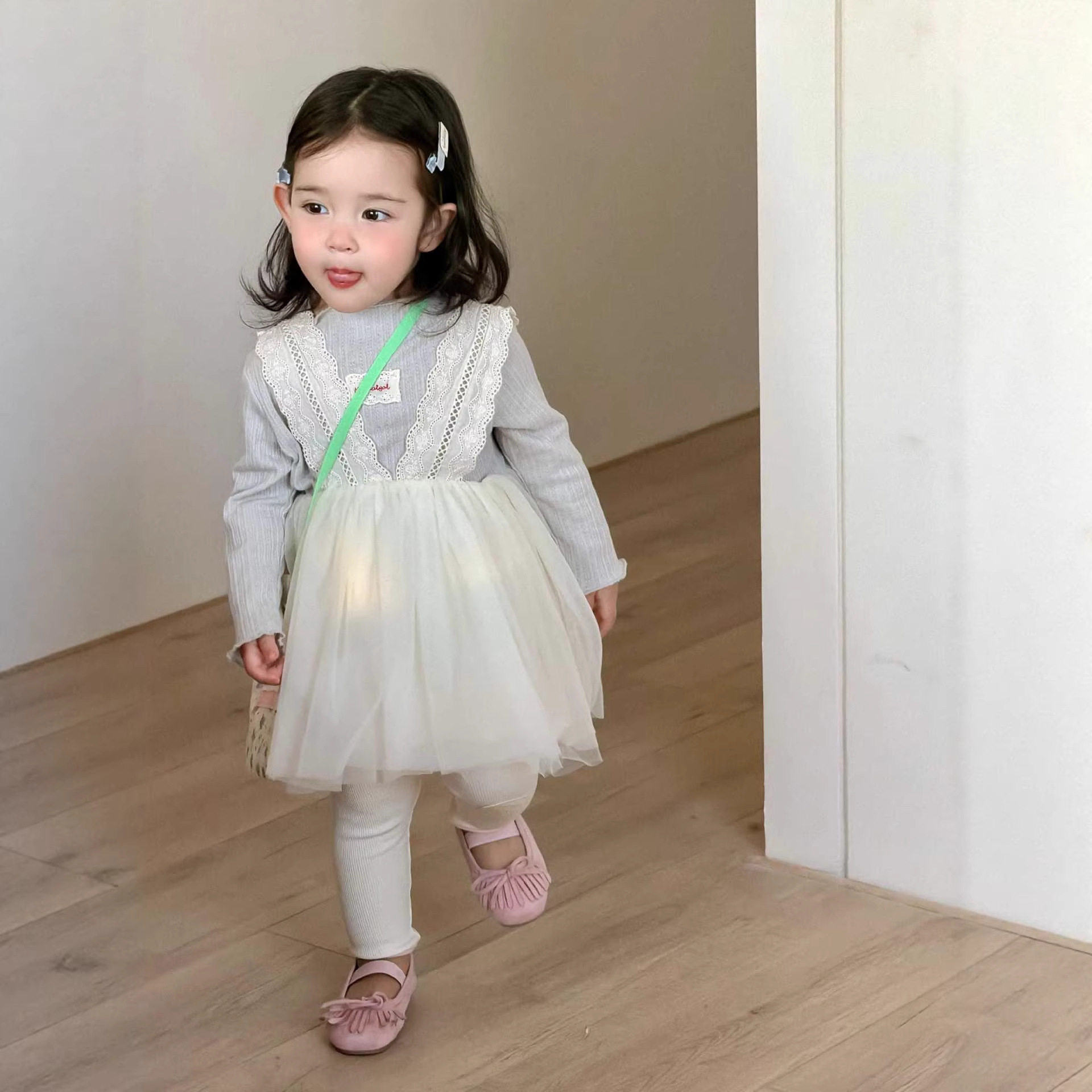 宝宝春款服装新款童装儿童春季衣服女童打底衫背带裙套装