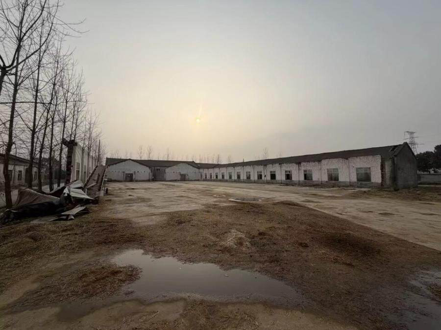 4月29日天门市横林镇小垸村小仙公路东的一宗工业用地及其地面附着物网络拍卖公告