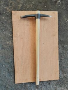 十字镐挖桩锄头农具小镐头羊搞带柄挖桩弹簧钢一体锻打