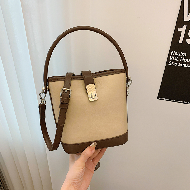 LAOYJA高级感小众水桶包