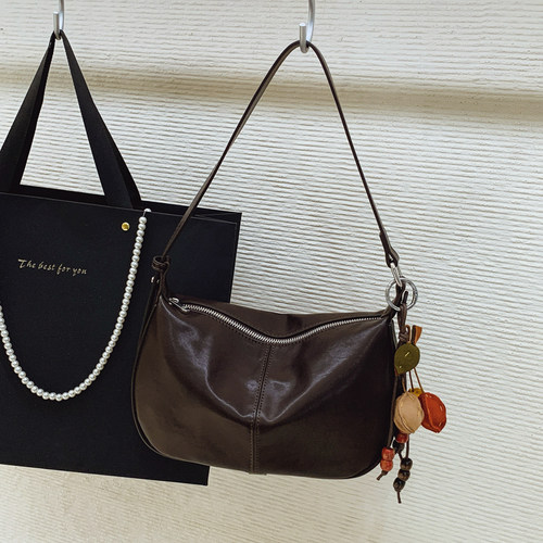 LAOYJA高级感小众复古腋下饺子包