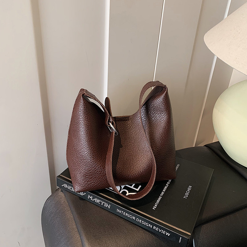 今年流行爆款包包女式2025新款超火小众腋下饺子包百搭单肩斜挎包,箱包皮具/热销女包/男包,通用款女包,淘宝优惠券,粉丝福利购,淘宝优惠卷