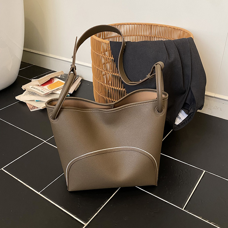 大容量包包女式2025新款超火小众复古通勤水桶包高级感单肩斜挎包,箱包皮具/热销女包/男包,通用款女包,淘宝优惠券,粉丝福利购,淘宝优惠卷