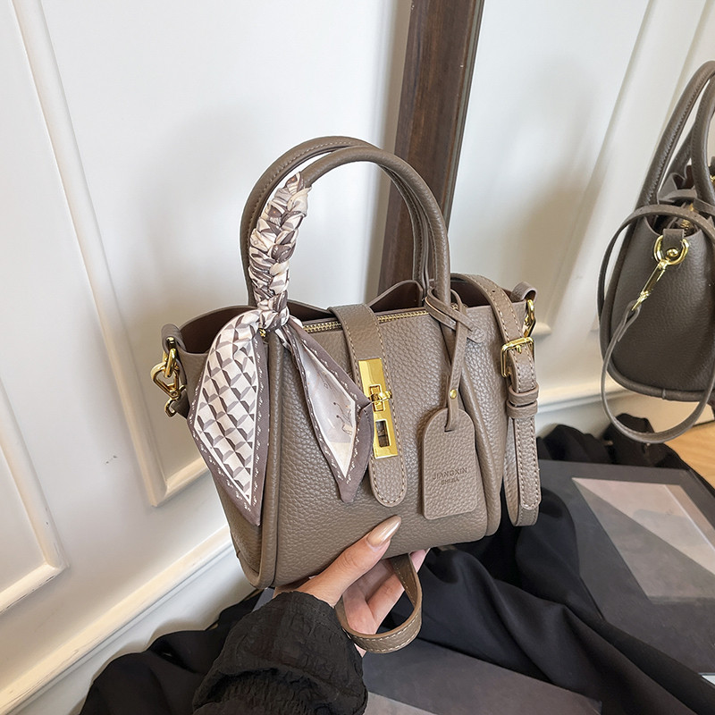 今年流行爆款包包女式2025新款超火小众通勤翅膀包百搭单肩斜挎包,箱包皮具/热销女包/男包,通用款女包,淘宝优惠券,粉丝福利购,淘宝优惠卷