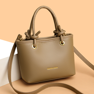 今年流行爆款真皮包包女式2025新款超火头层牛皮菜篮子包斜挎小包