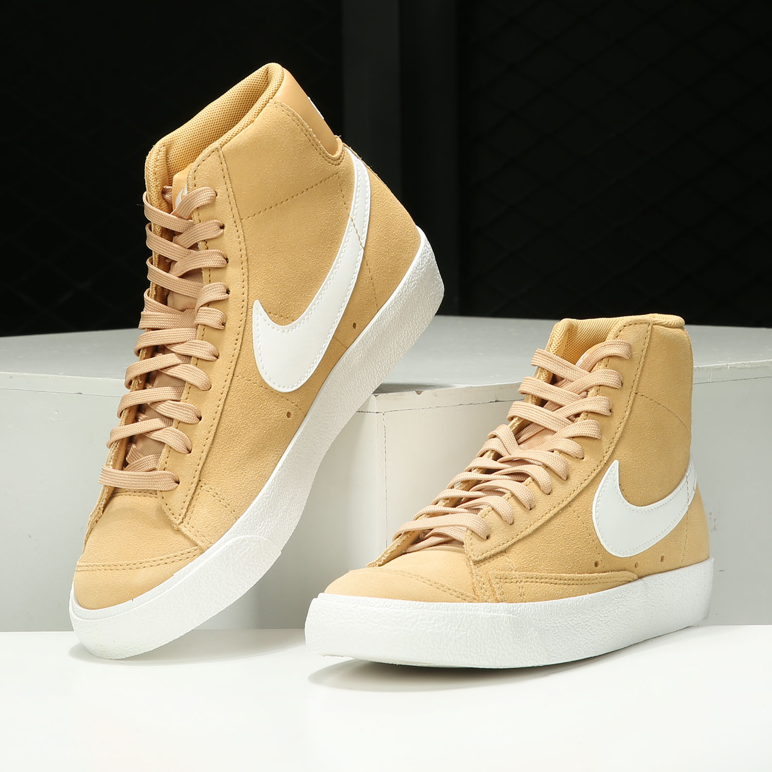 耐克正品202系带板鞋Nike