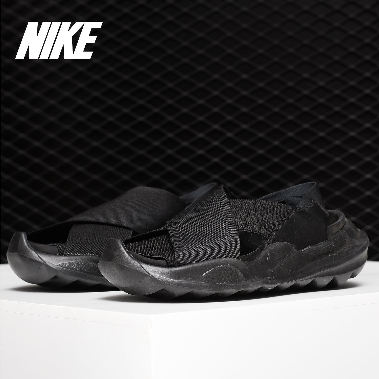 Nike/耐克正品 BENASSI 18新款女黑武士绑带运动休闲凉拖鞋AO2722