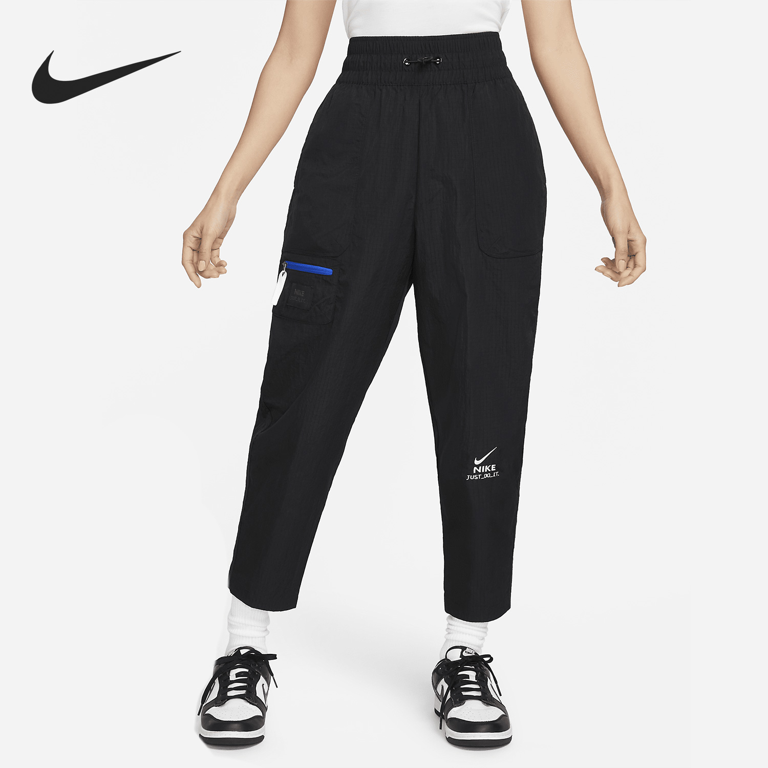 Nike/耐克正品春季新款女子宽松运动梭织长裤DV8033-010