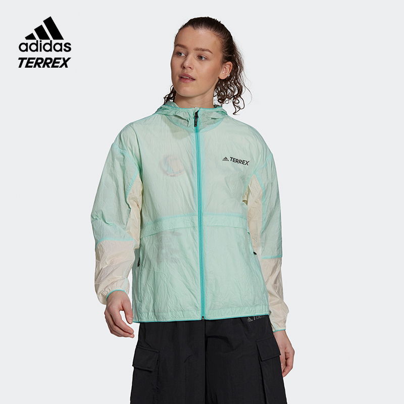 阿迪达斯 adida正品夏季新款女子户外休闲舒适防晒衣外套gr9965