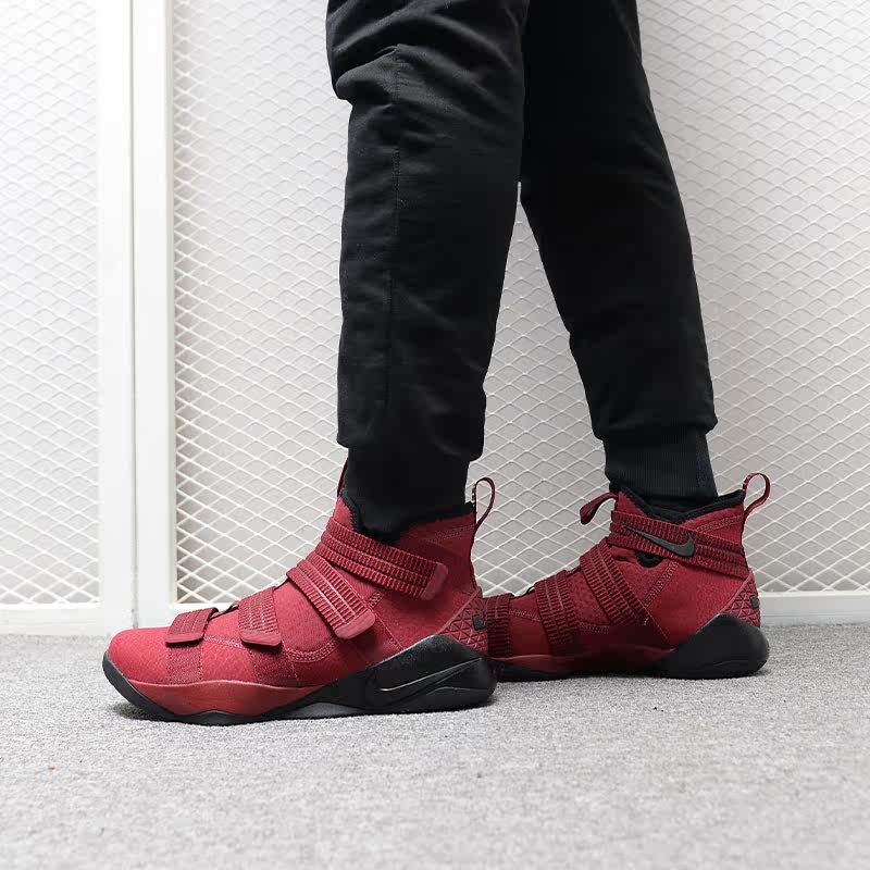 Nike/耐克正品LEBRON SOLDIER 詹姆斯士兵战士11男子篮球鞋897647