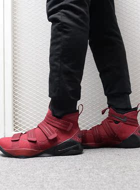 Nike/耐克正品LEBRON SOLDIER 詹姆斯士兵战士11男子篮球鞋897647