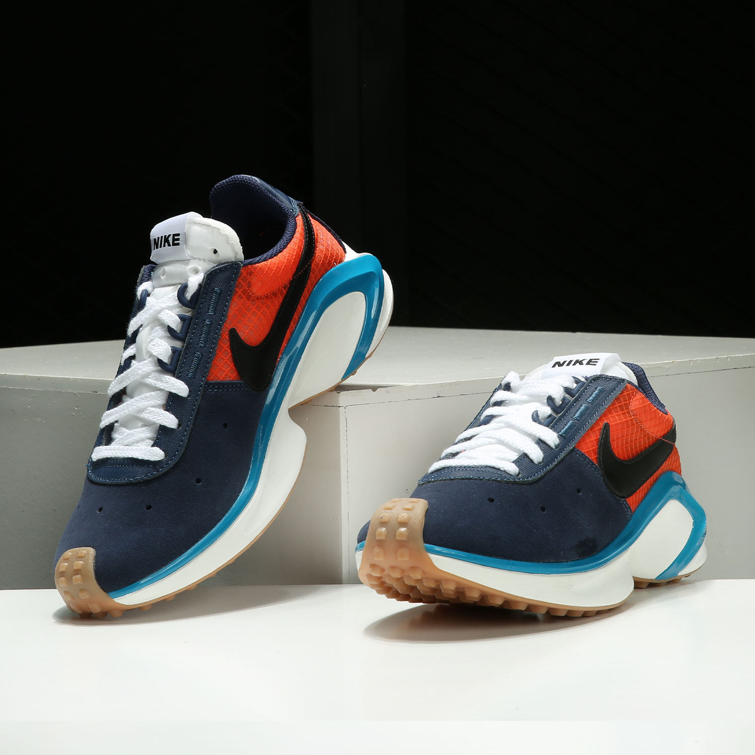 新款Nike男子运动鞋健步跑步鞋