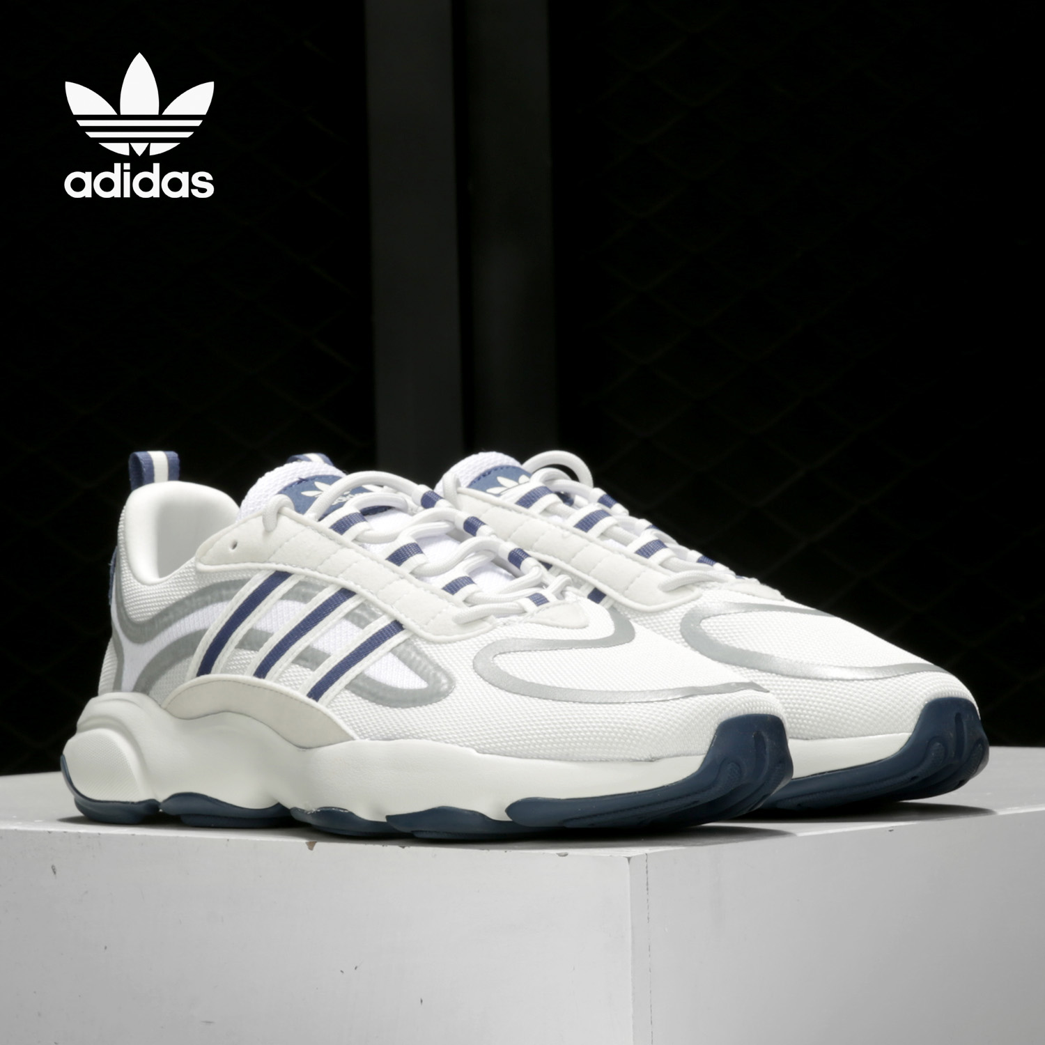 阿迪达斯男女复古低帮运动鞋