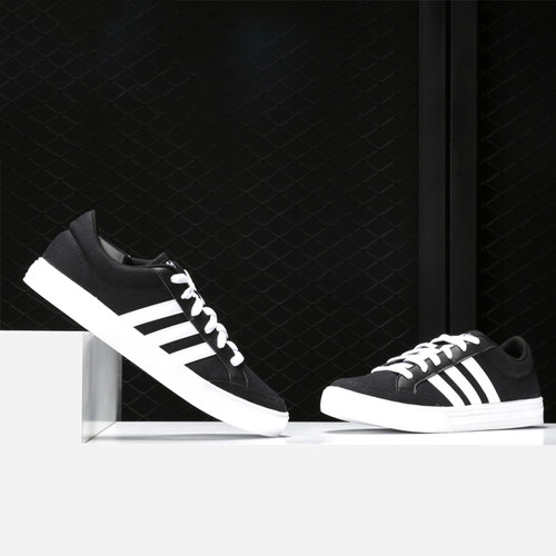 新款Adidas/阿迪达斯正品休闲运动男子舒适轻便低帮帆布鞋AW3890