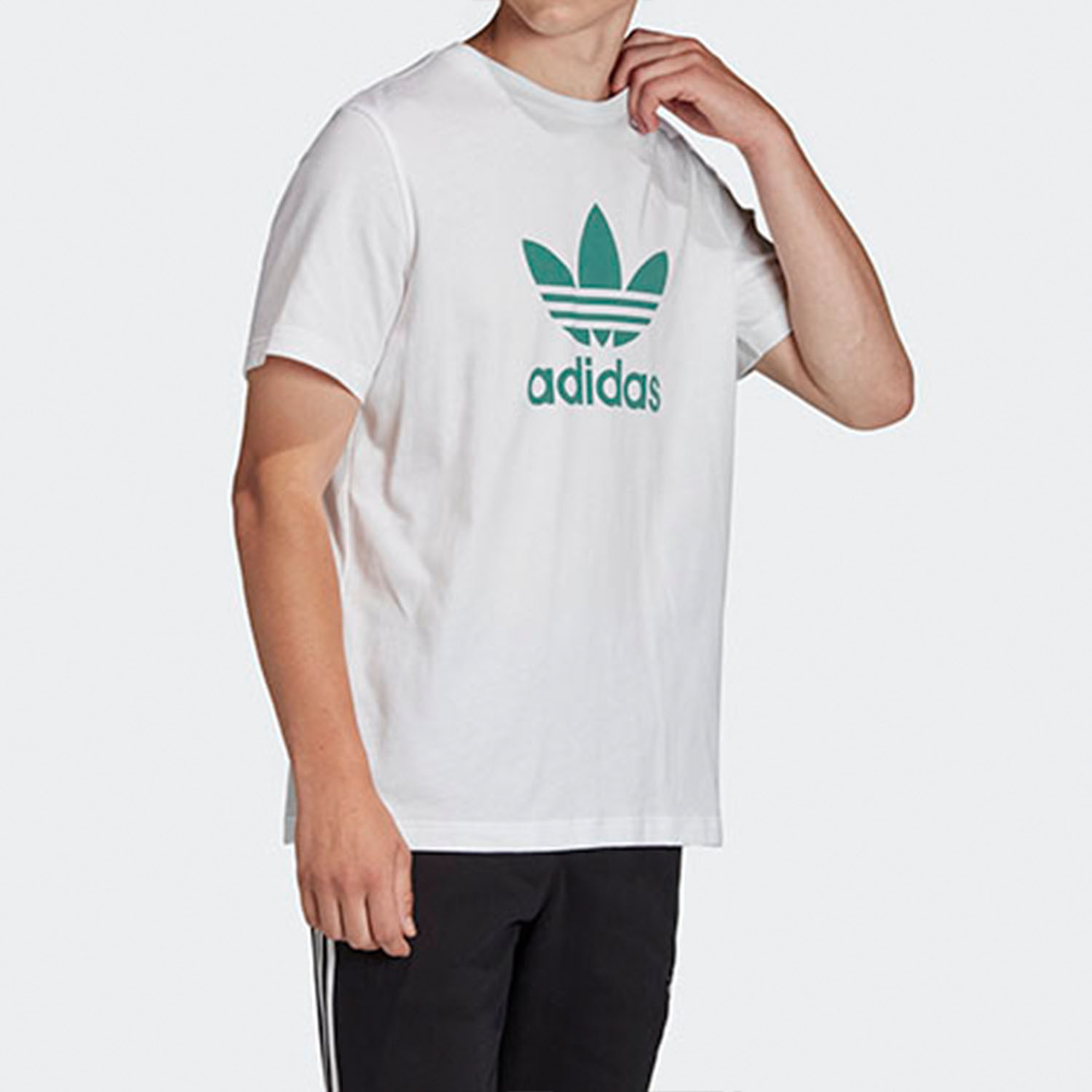 Adidas夏季新款透气运动短袖衫