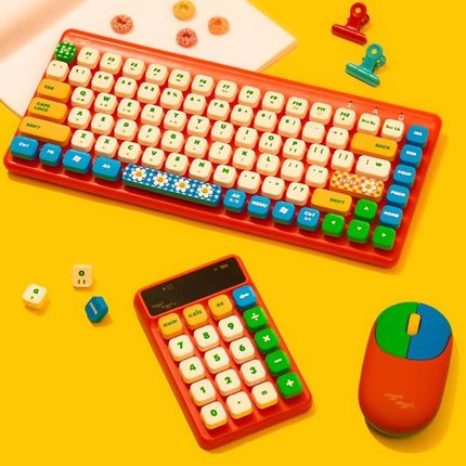 直邮韩国无线键盘wiggle键盘笔记本电脑外接键盘可爱键盘带鼠标