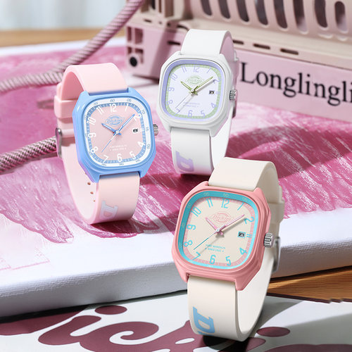 Dickies女款学生简约小方表