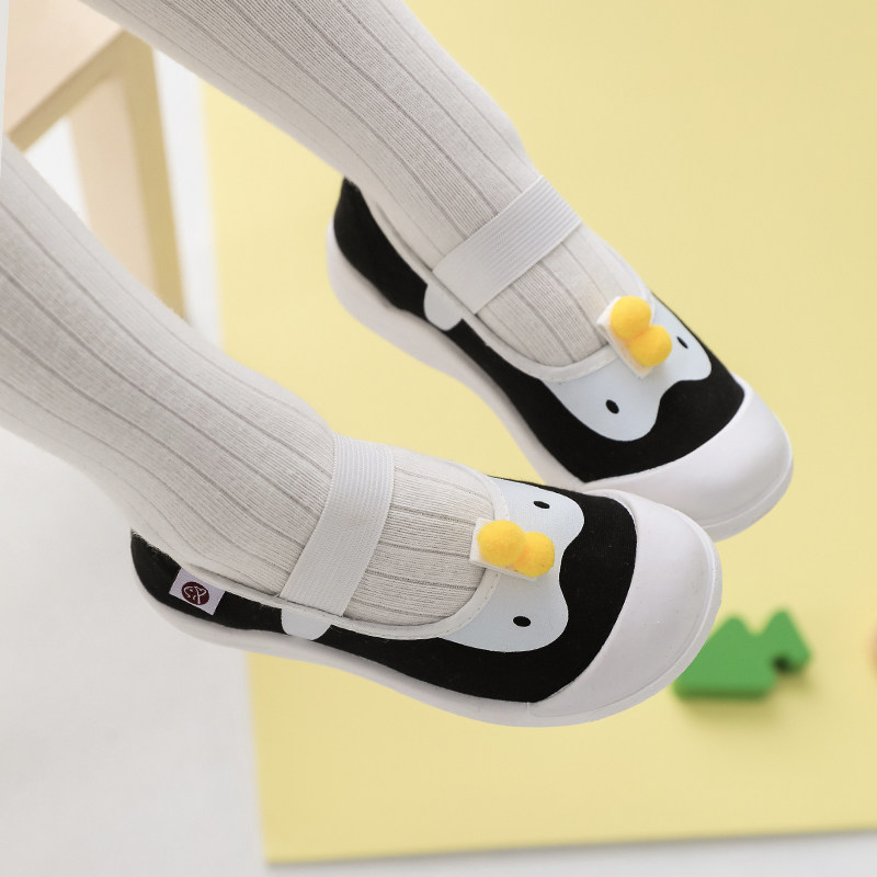 儿童帆布鞋布鞋小童宝宝幼儿园室内鞋女童一脚蹬春秋透气软底鞋子