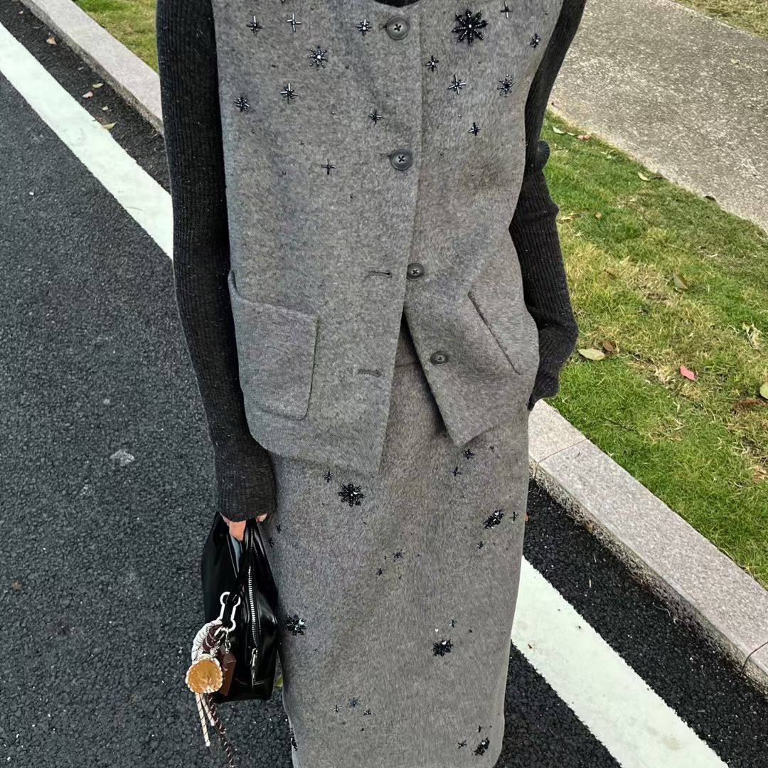 羊毛手工钉珠毛呢马甲直筒半身裙