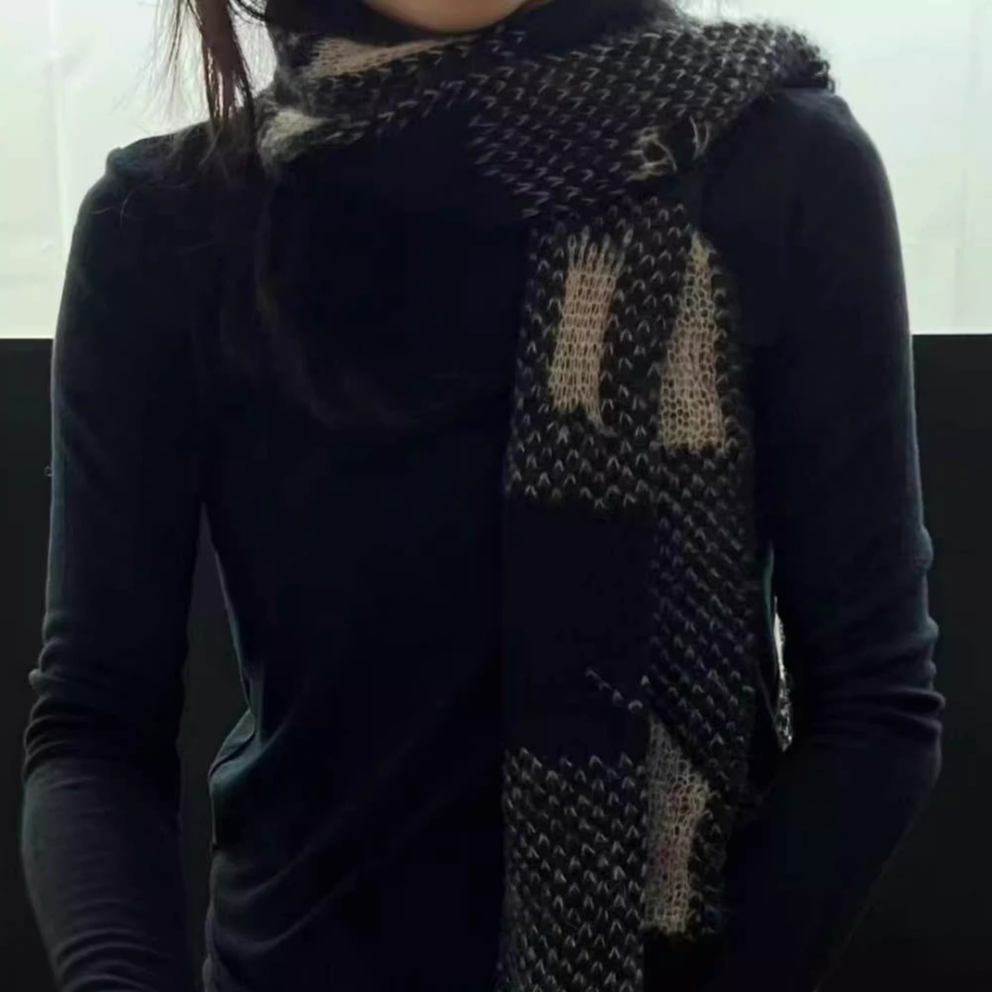 挑破黑白格纹时髦ins针织围脖