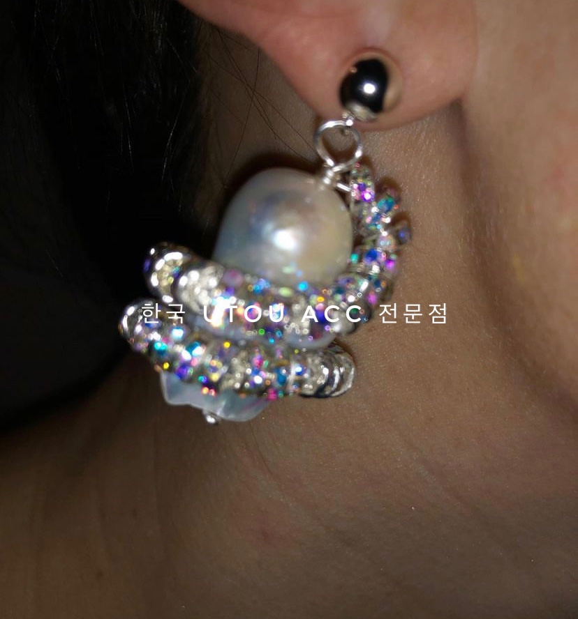 utou挪威小众 Pearl同款旋转闪钻超大异形淡水巴洛克珍珠耳环