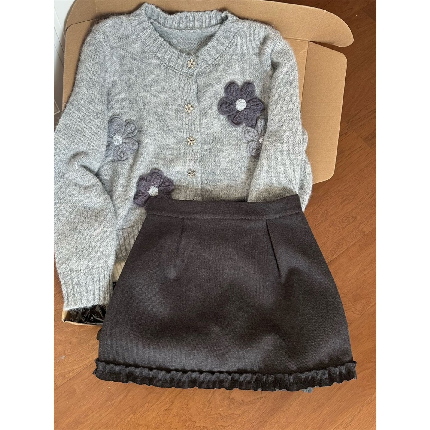 2026年木耳花边拼接高腰半身裙女大码胖mm设计感高腰a字包臀短裙