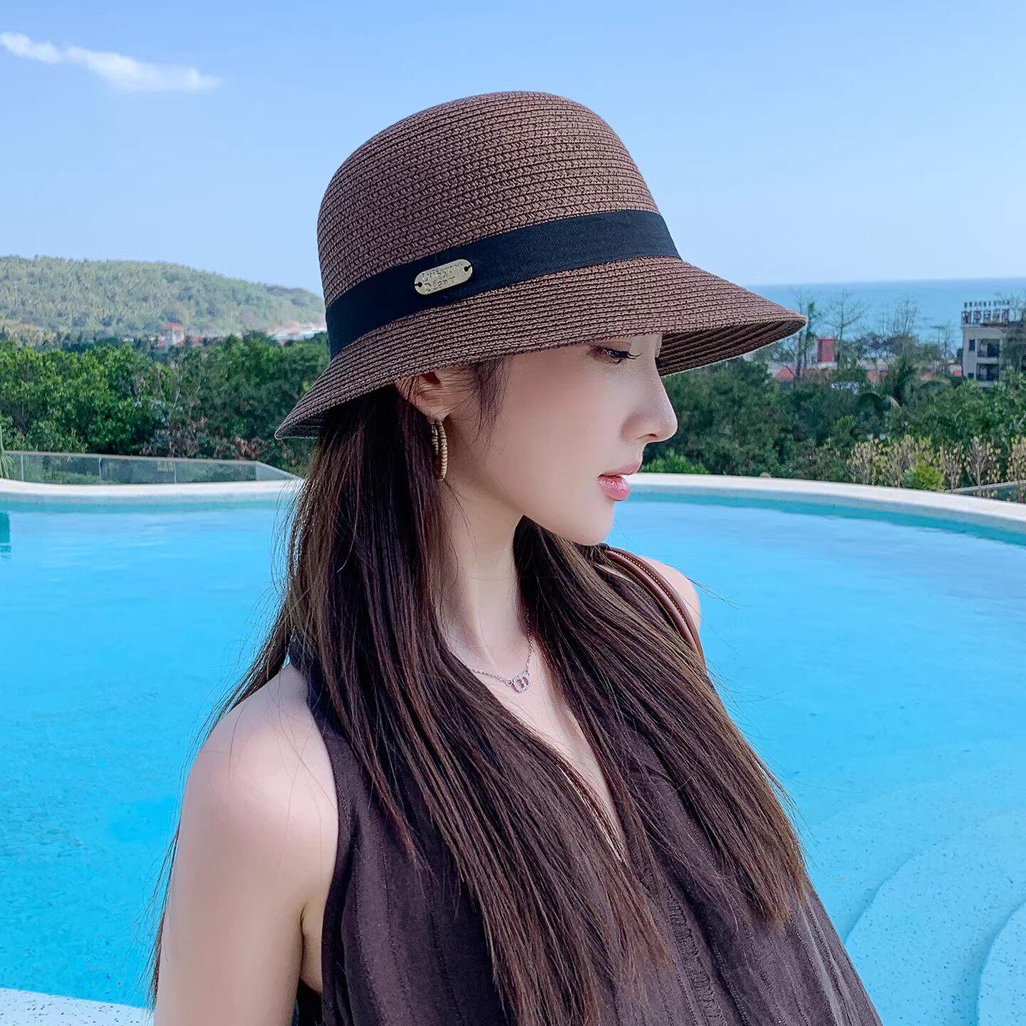 时尚洋气法式草帽女夏季2025海边度假可折叠遮阳防晒小沿渔夫帽子