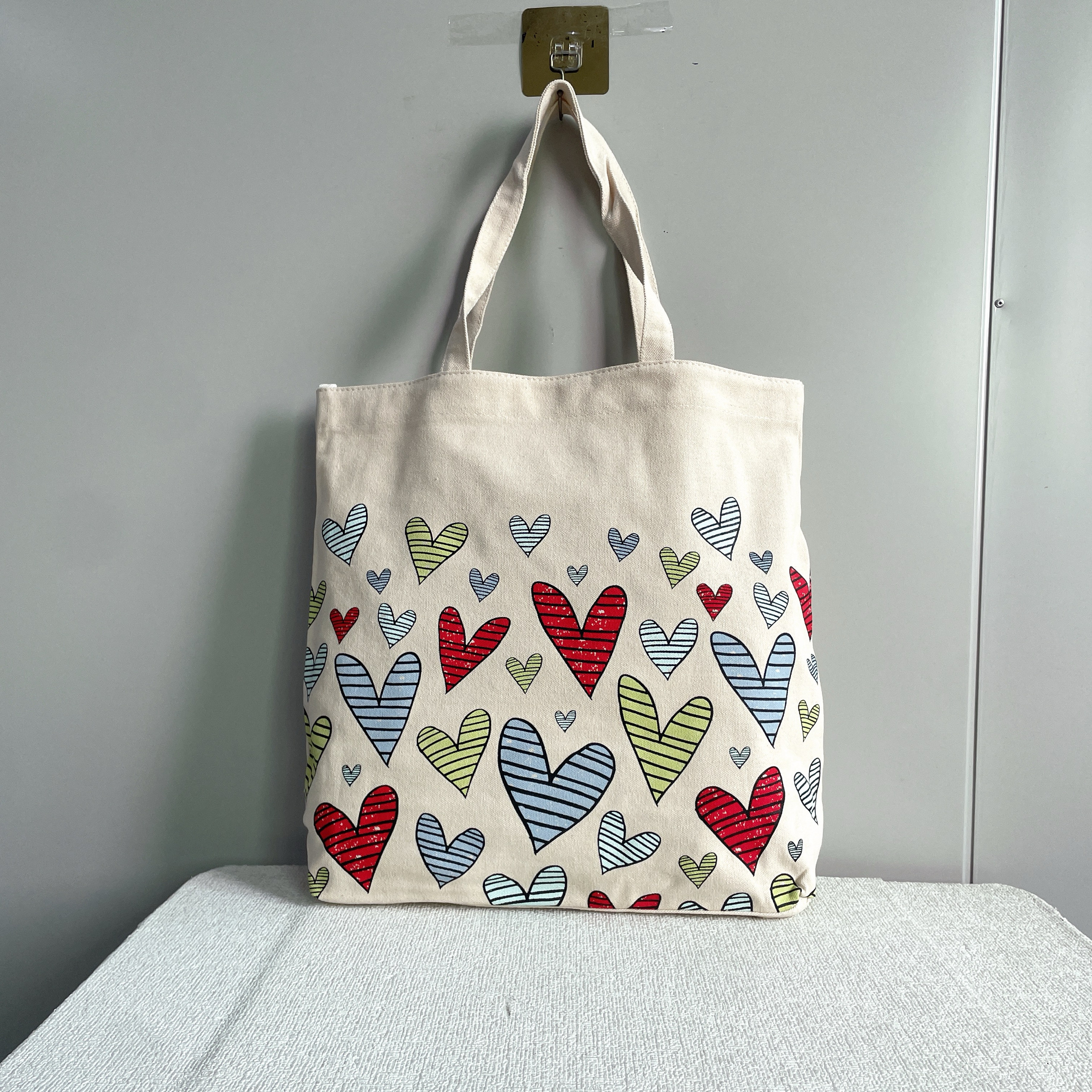 外贸尾货爱心大容量帆布包女单肩包通勤包手提袋