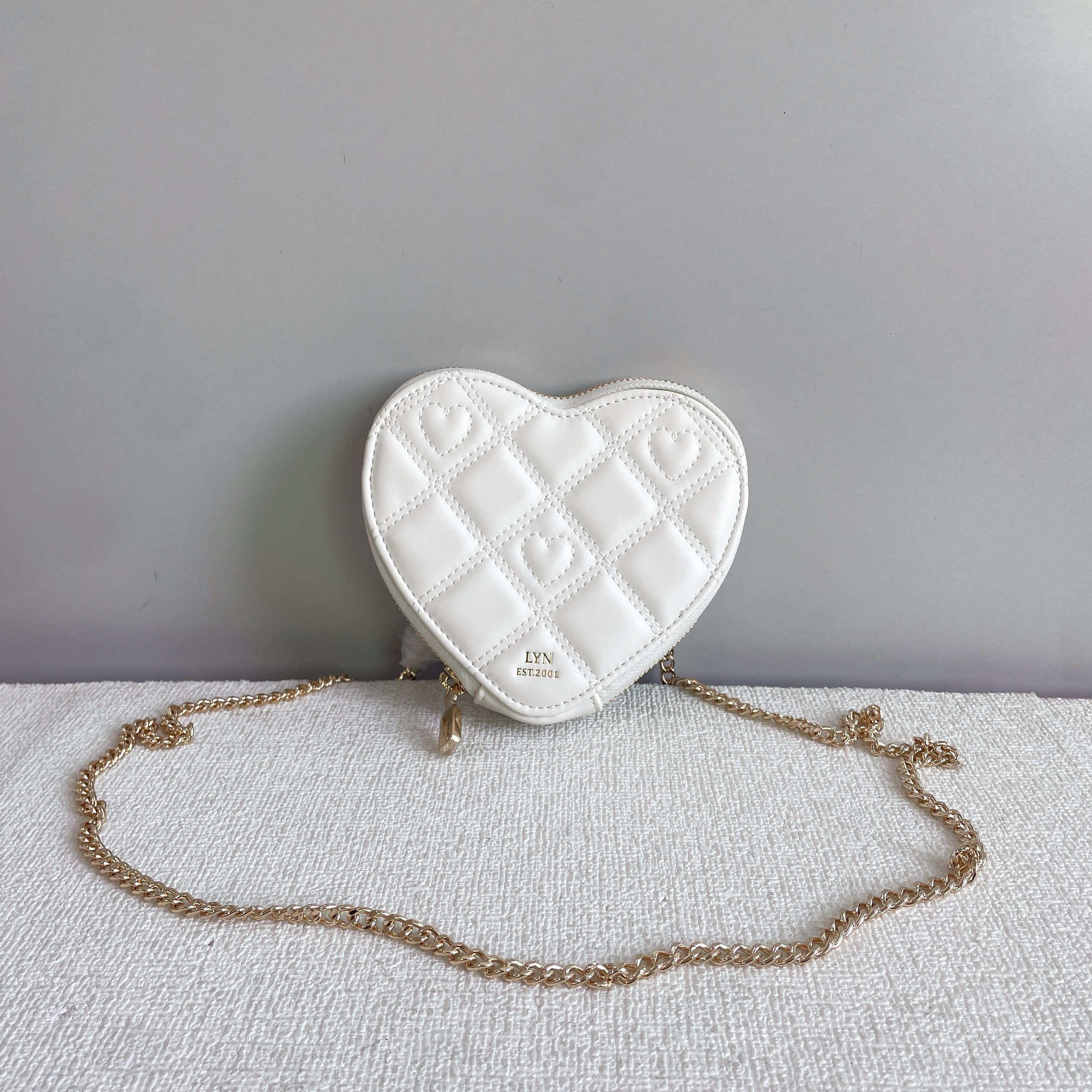 外贸尾货出泰国lyn时尚百搭爱心斜挎包女,箱包皮具/热销女包/男包,通用款女包,淘宝优惠券,粉丝福利购,淘宝优惠卷