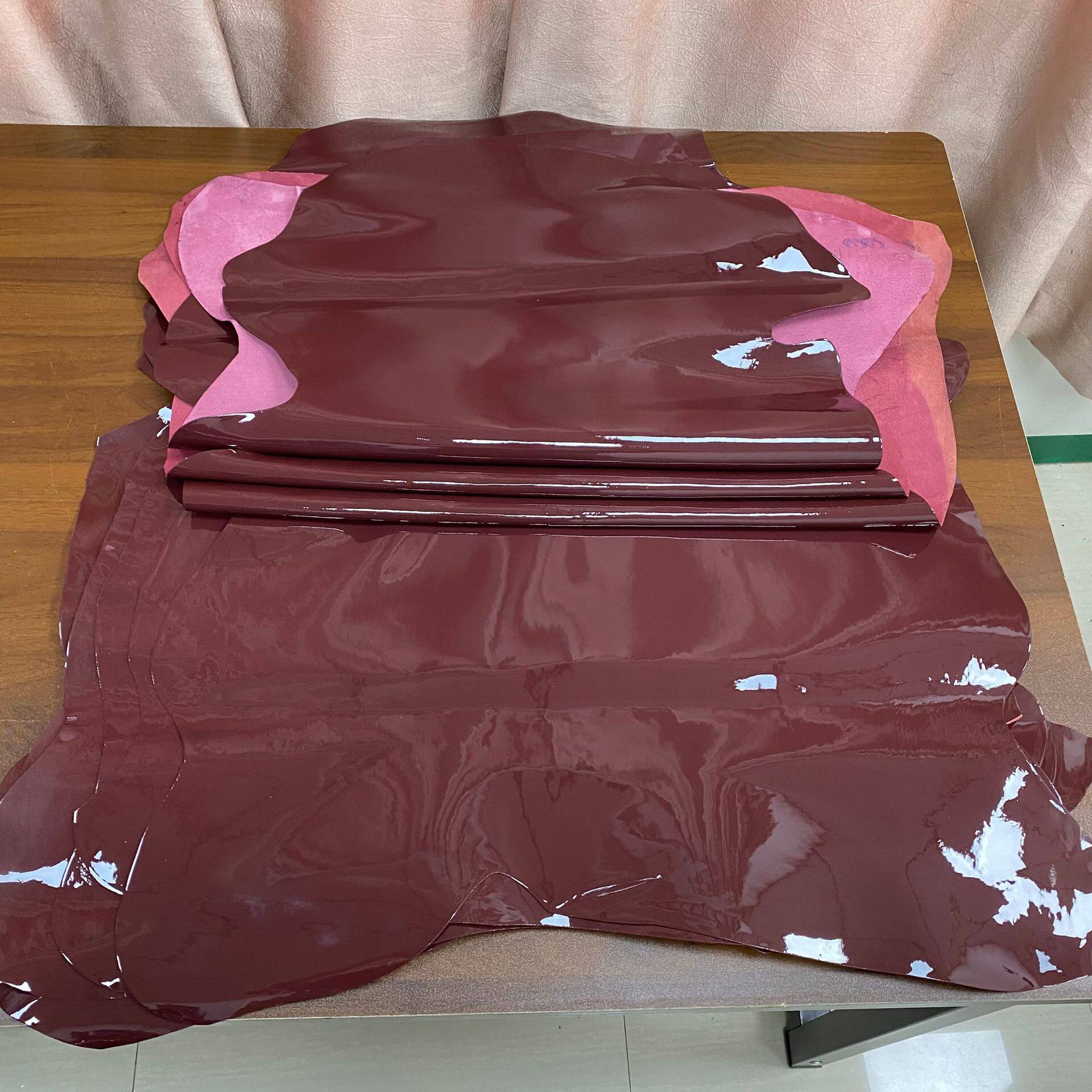 进口深酒红镜面漆皮头层羊皮无伤痕整张真皮箱包手袋鞋子服装皮料